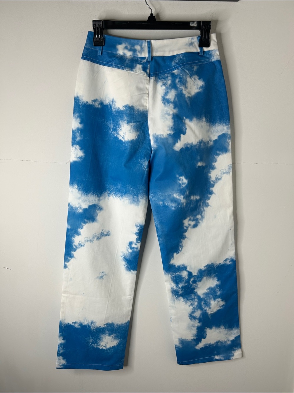 Fun cloud printed pants - Picture 3 of 5